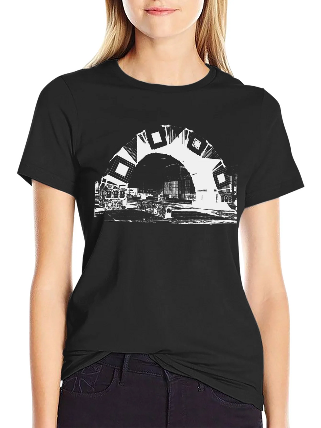 Bold Graphic Print Black T-Shirt product image 2